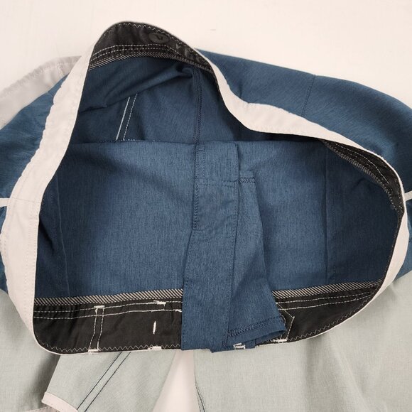 Vuori Shorts Mens 38x7 Gray Blue Performance 4 Way Stretch Boardshorts - Picture 3 of 7